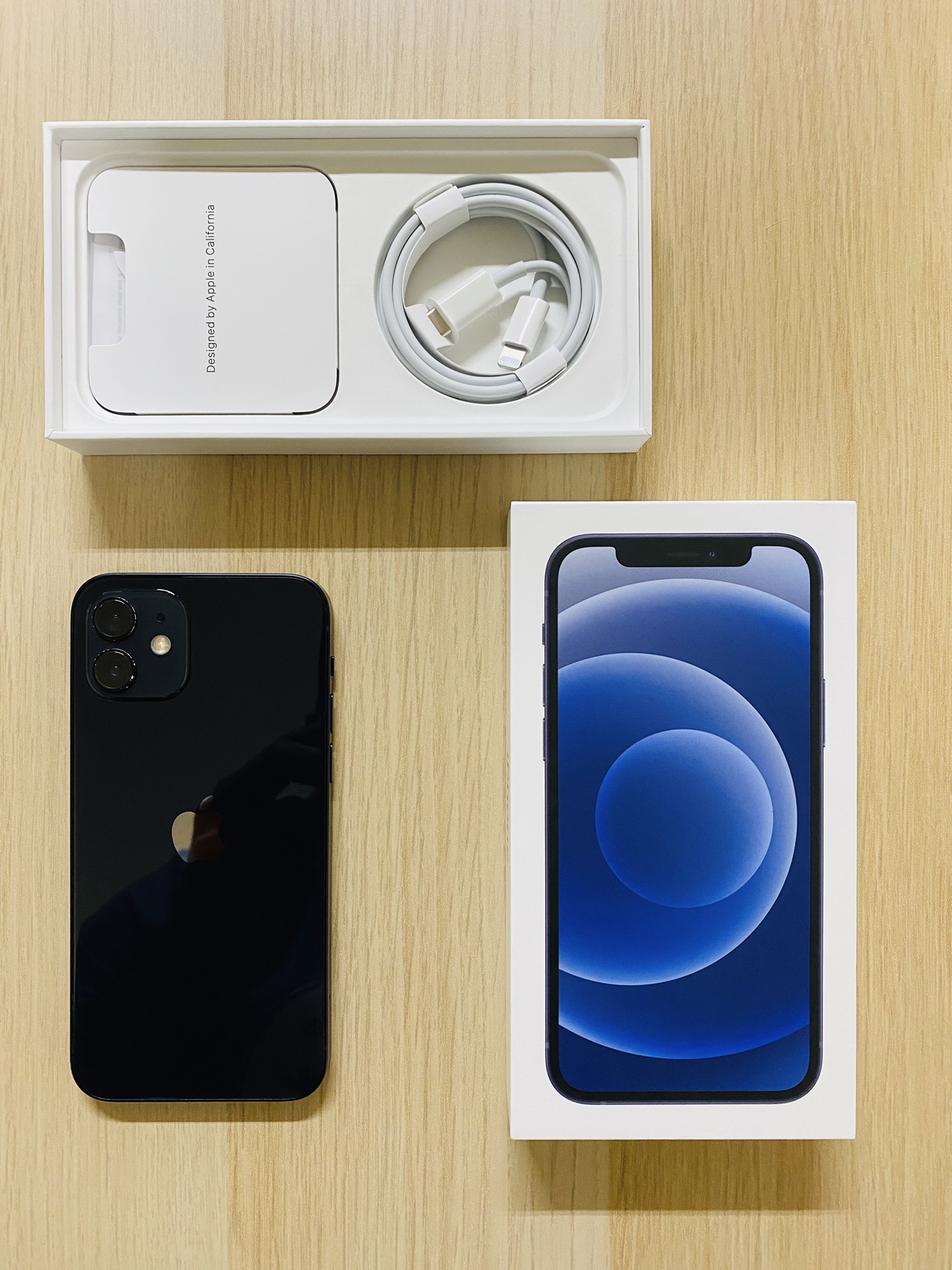Apple iPhone 12 - 64GB - Black ( Unlocked ) Mint condition - photo 2