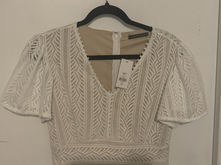 Cream Lace V Neck Midi Dress New with Tags Med image indicator(3)