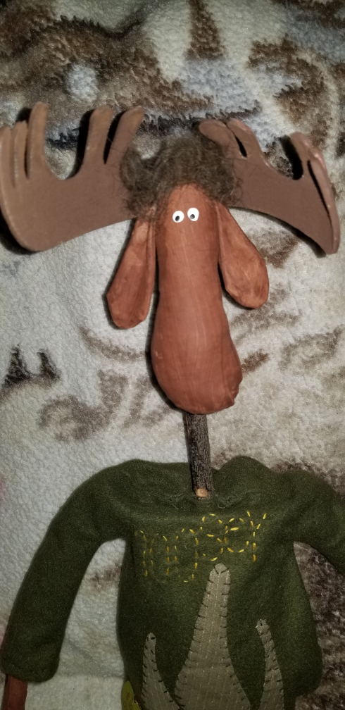 MOOSEY Handcrafted home decor character in clothes image indicator(4)