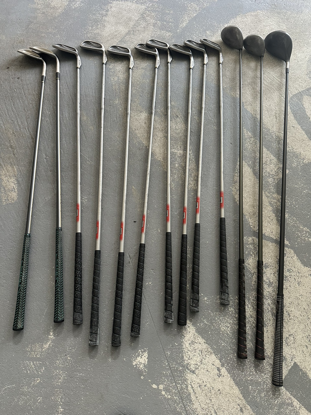 Golf club set with bag