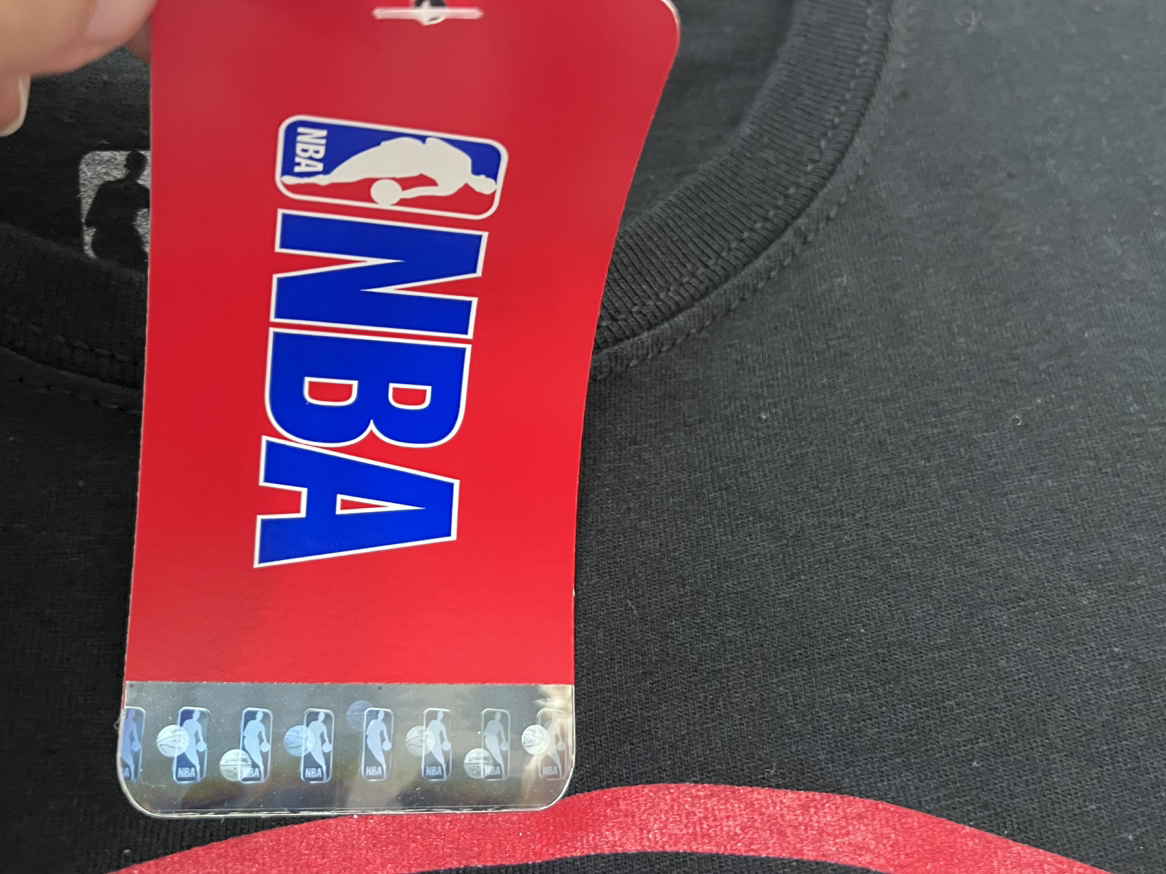 ** Brand New ** Raptors t-shirt image indicator(2)