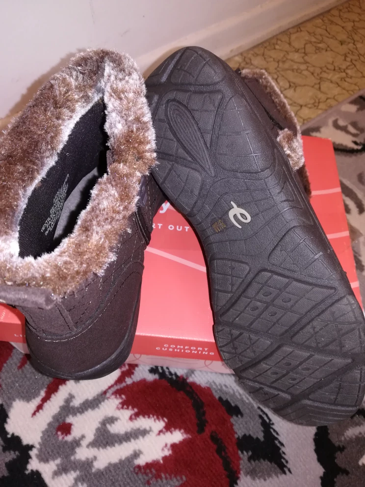NEW in box Women's Easy Spirit Boots, dark brown, size 8.5 image indicator(6)