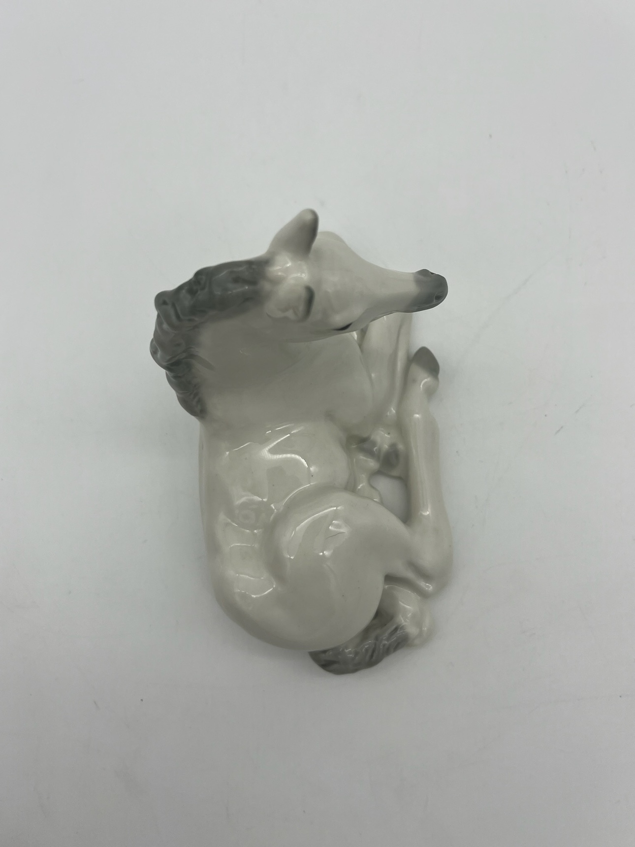 Vintage 1980’s numbered porcelain White/Grey Foal/Colt Horse - photo 5