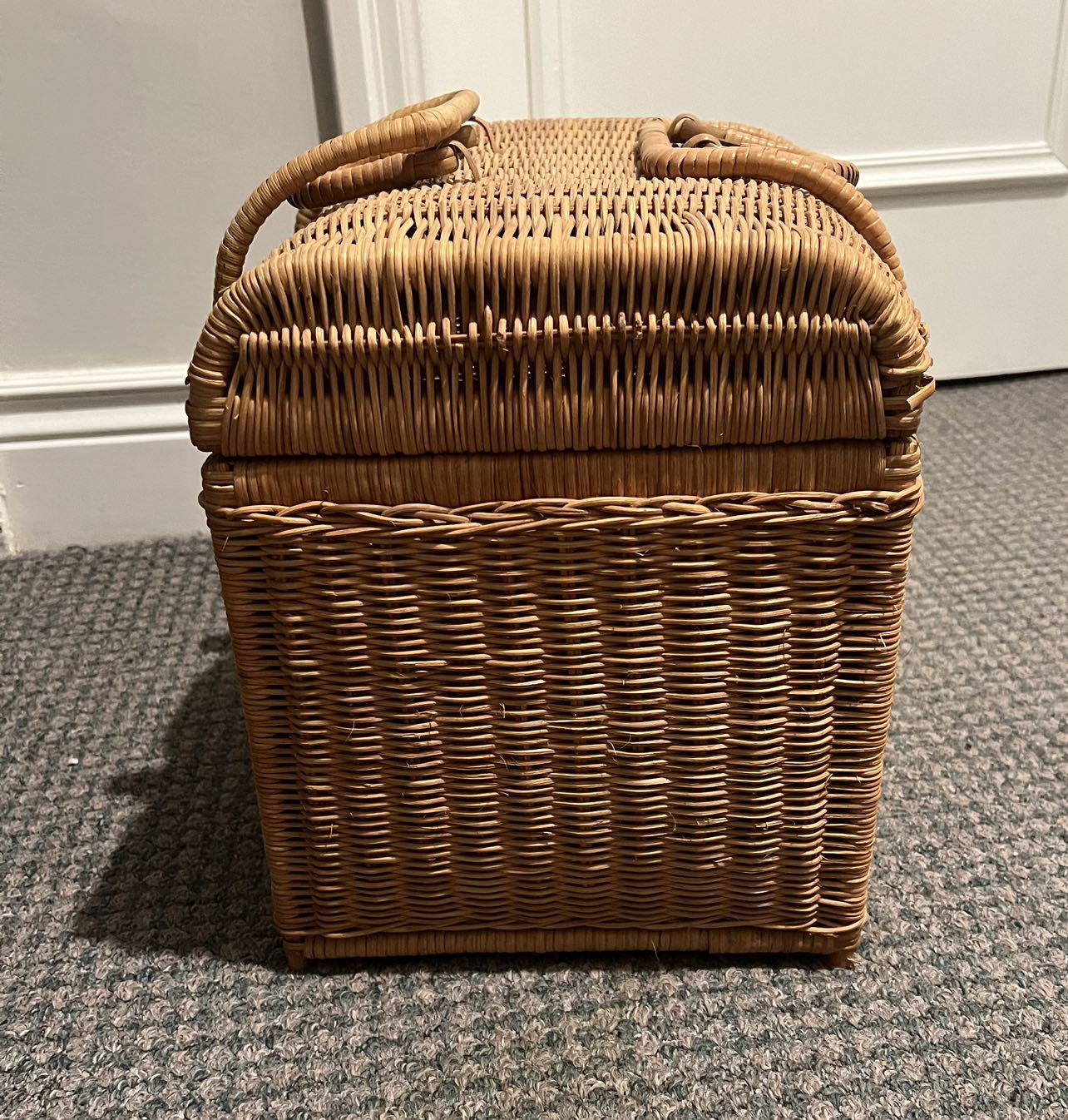 Wicker Basket Perfect For Picnics image indicator(4)