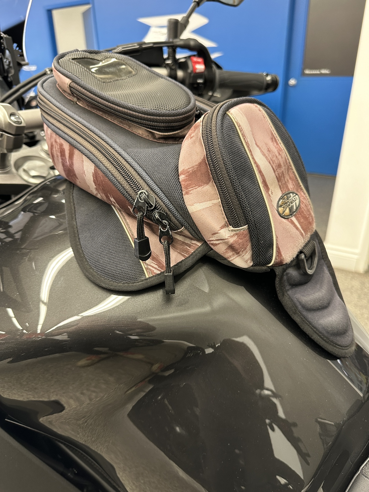 Joe Rocket Manta tank bag thumbnail