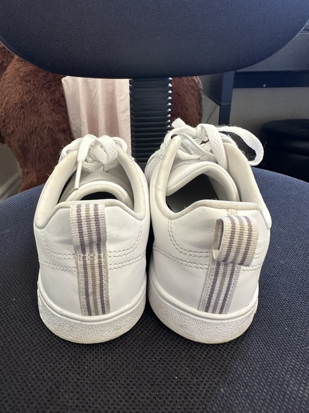 Adidas Shoes image indicator(3)