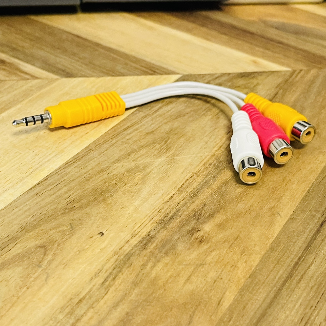 3 RCA to AV Input Adapter Cable for TV - photo 2