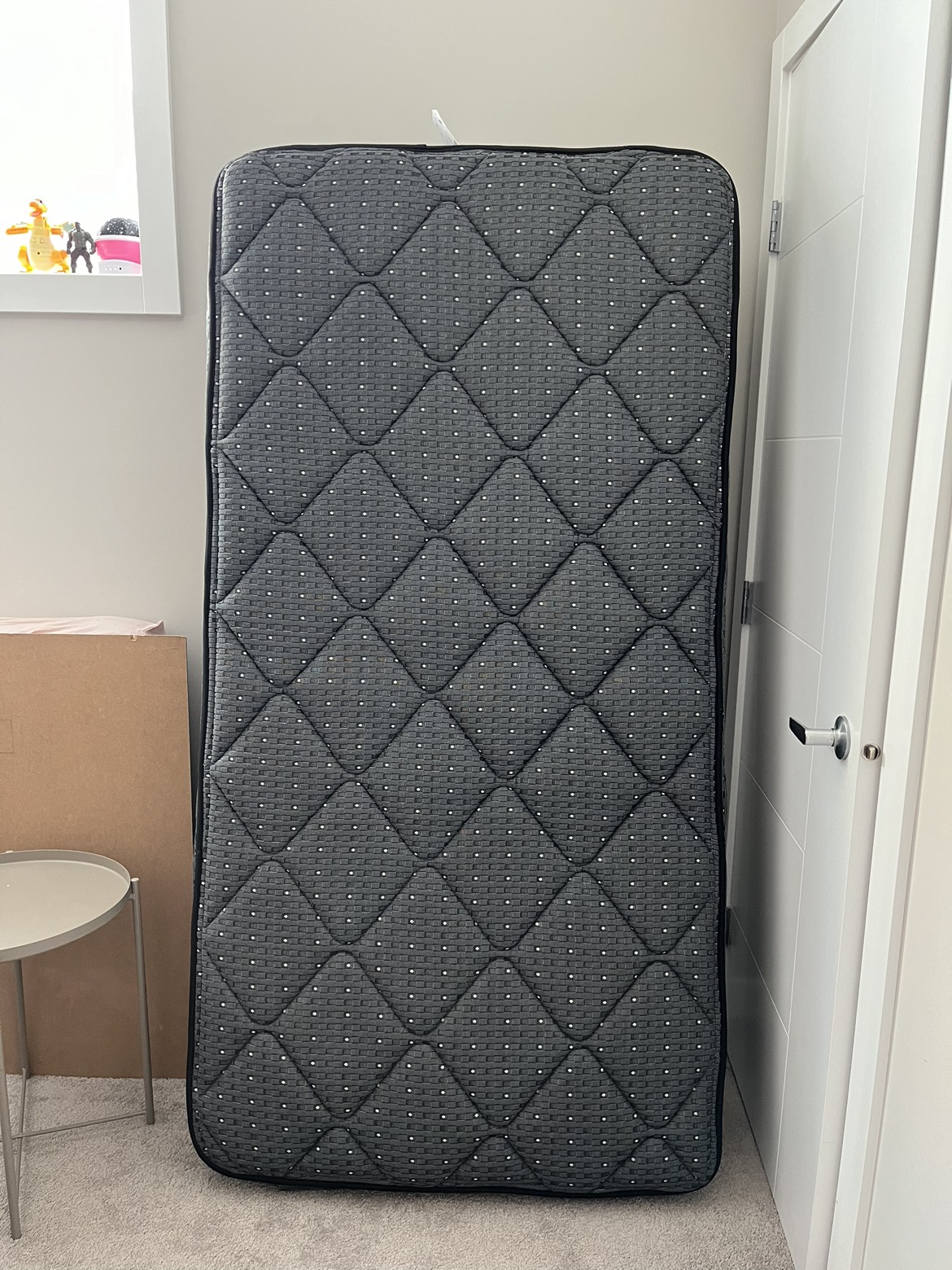 Sealy twin Mattress - photo 2
