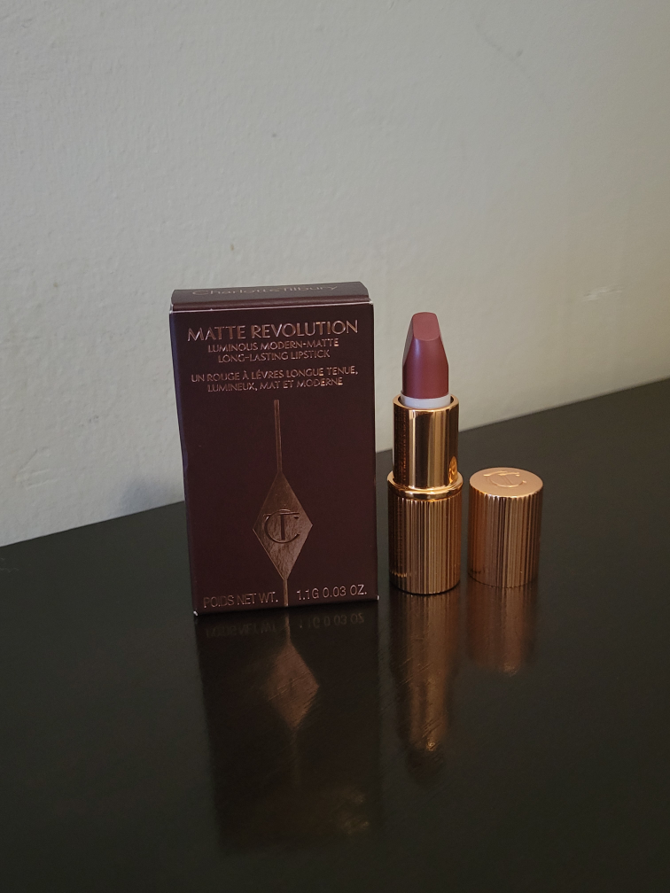 Mini Charlotte Tilbury Matte Revolution Lipstick - Pillow Talk 2