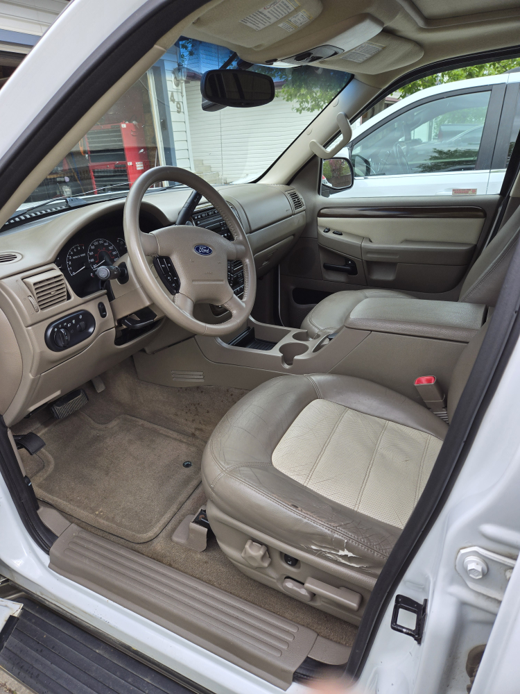 02 ford explorer Eddie Bauer edition - photo 3