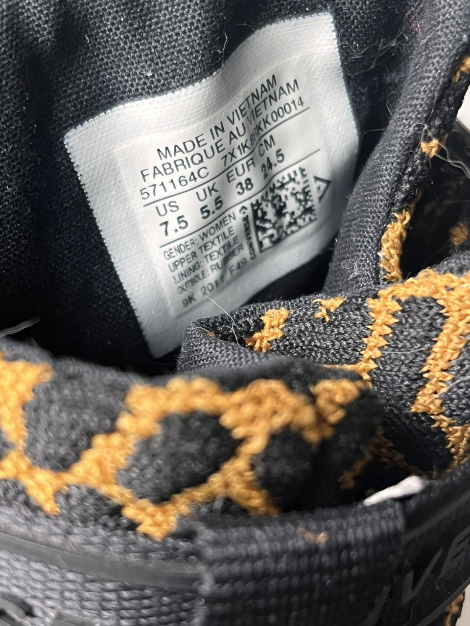 Converse Chunky Boots size 7.5 image indicator(5)