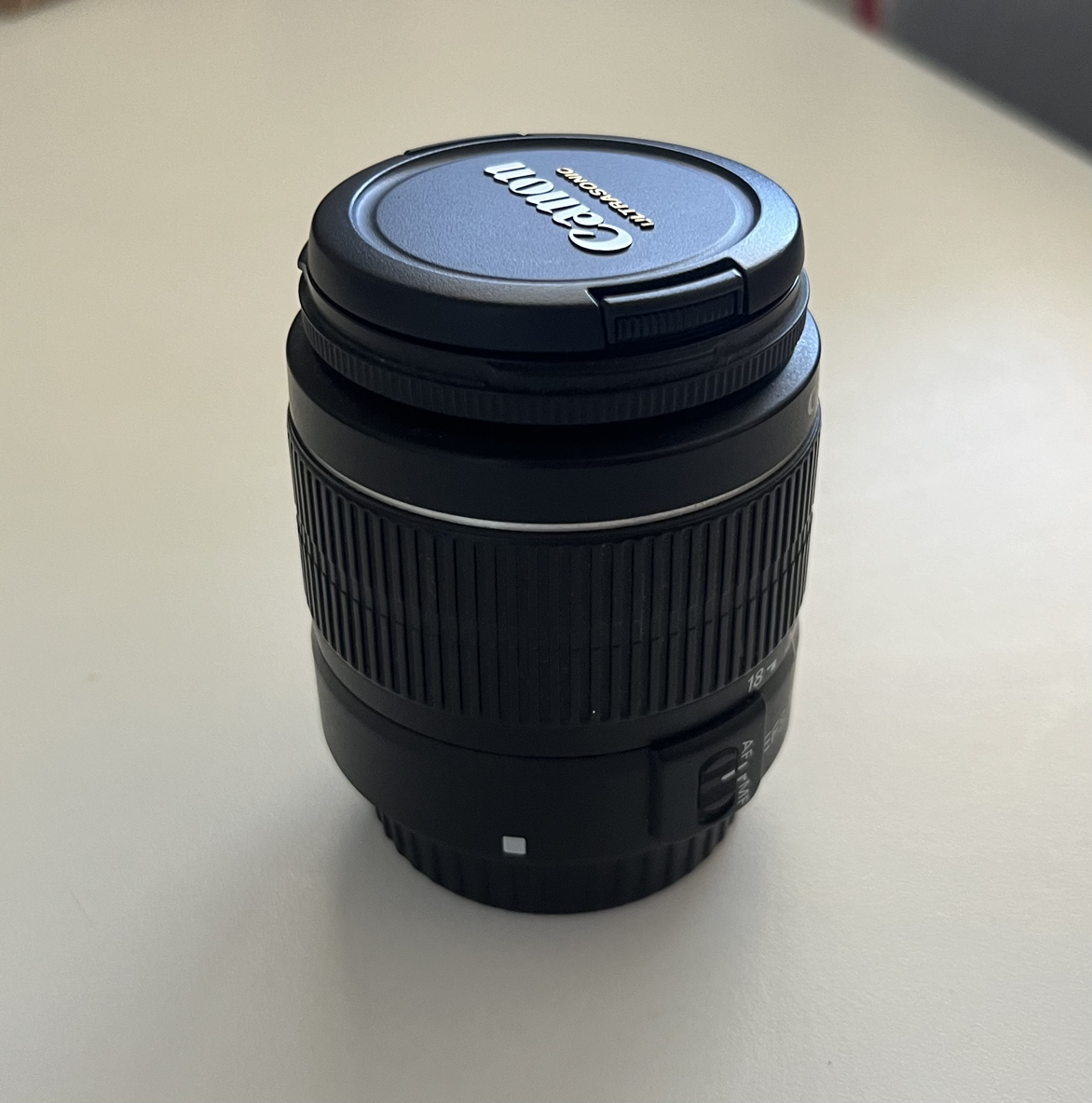 Canon EF-S 18-55 f/3.5-5.6 III lens thumbnail