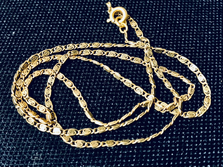 12k Gold Filled Vintage 20” Necklace thumbnail