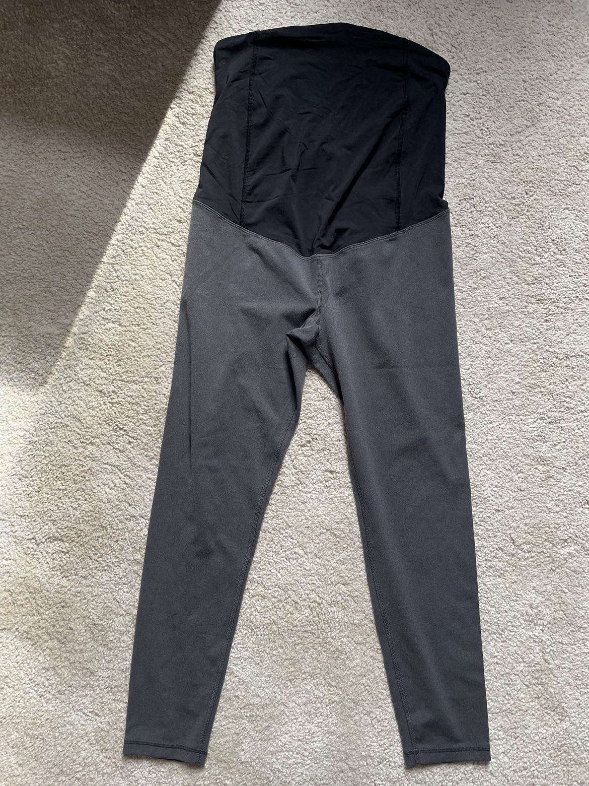 Maternity leggings - size Medium