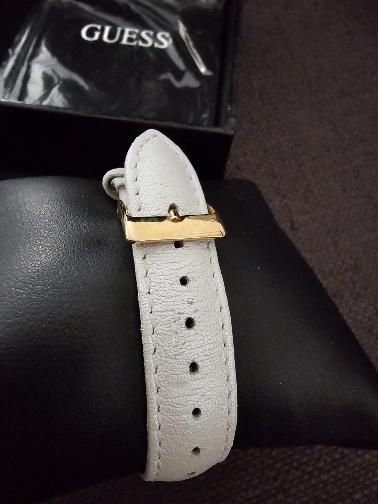 Guess Watch image indicator(2)