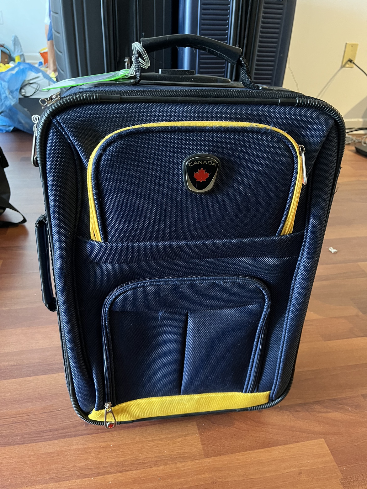 Air Canada Carry-On Suitcase (15$)