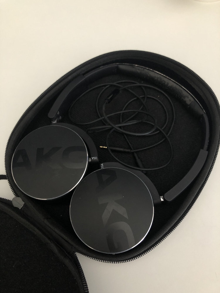 🩵Moving Sale🩵 AKG Y50 Headphones