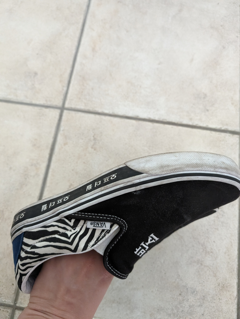 Vans shoes Womens size 7 - Buy dress and get them for $8 image indicator(3)