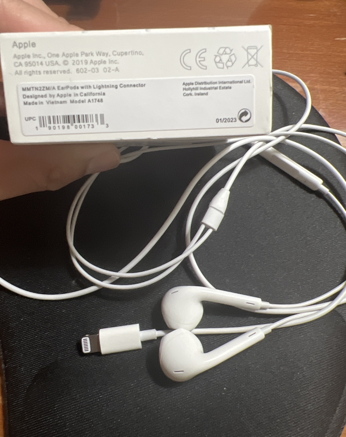 🥕Earpods Lightning Connector image indicator(3)