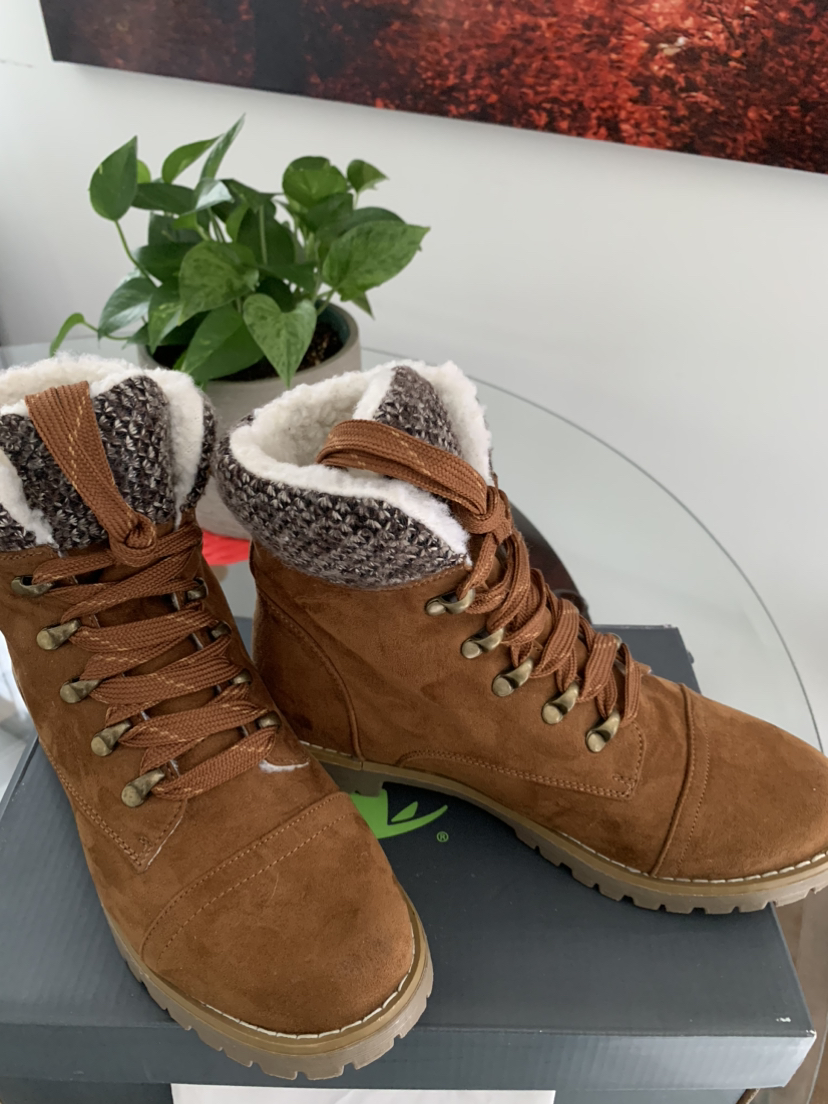 Suede Winter Boots thumbnail