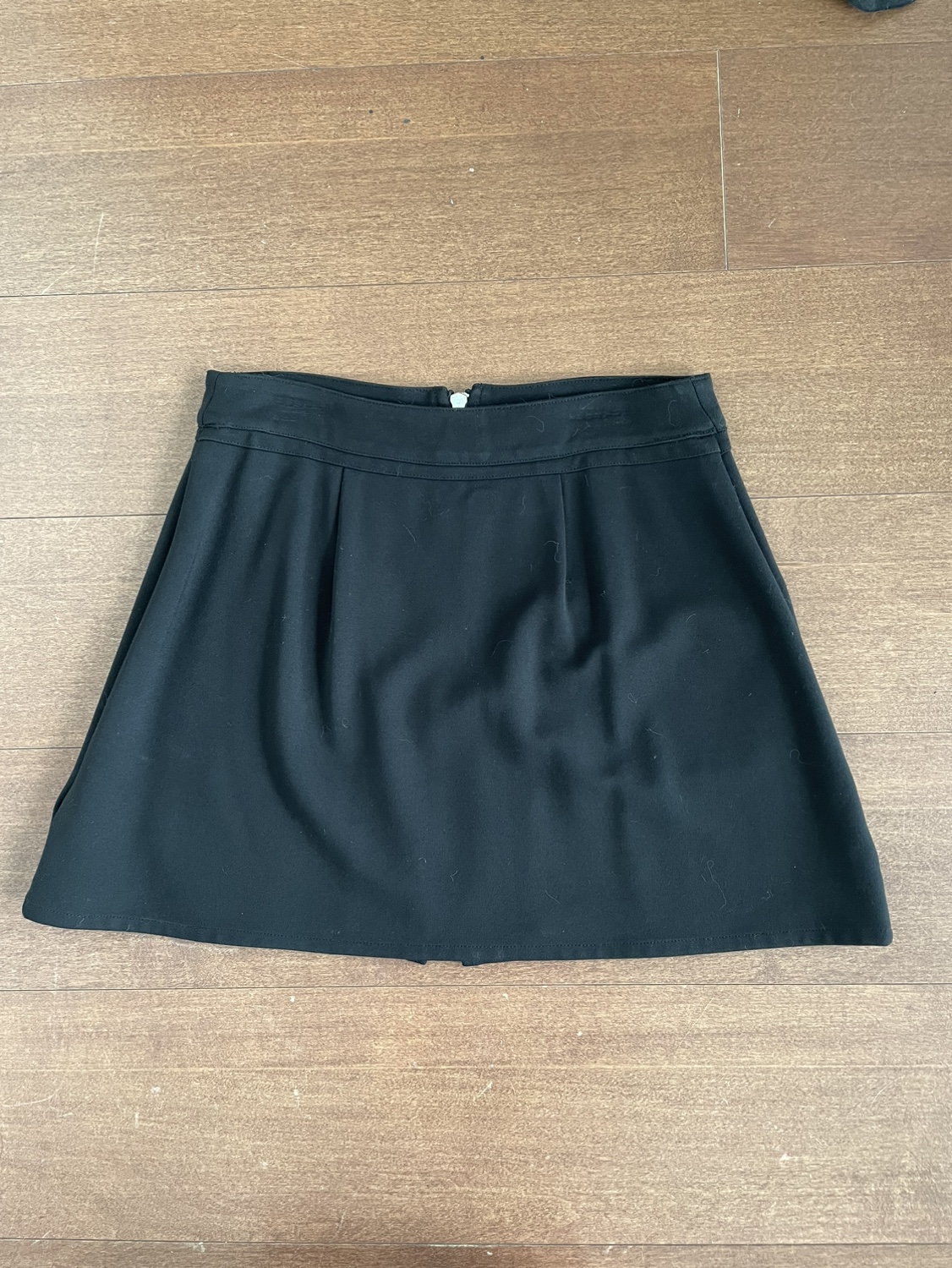 Black mini skirt image indicator(4)