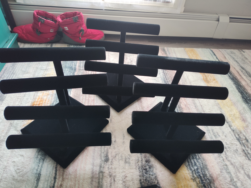 Felt jewelry display stands