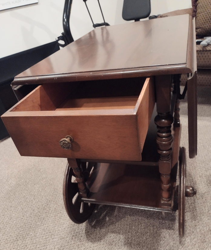 ANTIQUE DROP LEAF TEA CART image indicator(6)