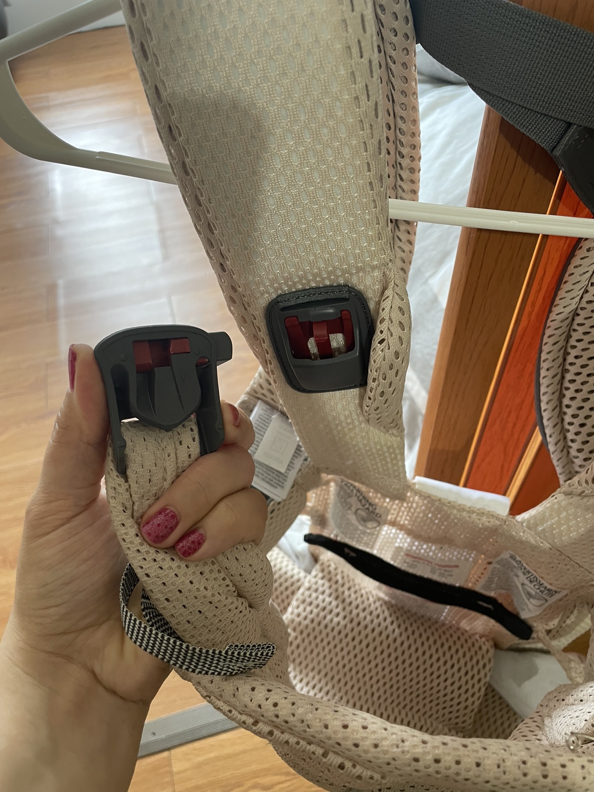 baby Bjorn Carrier - photo 3