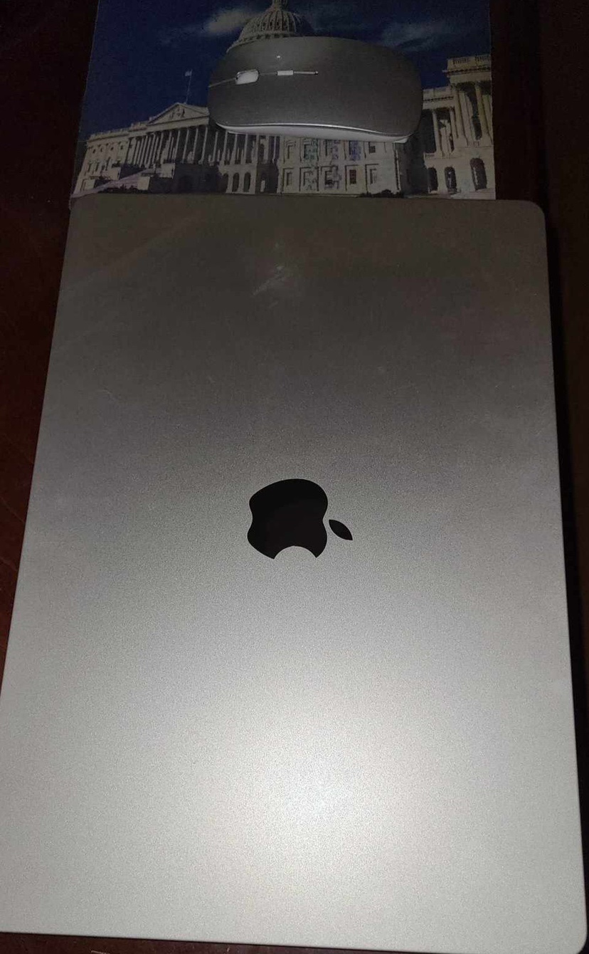Macbook Air M2 2023 - photo 3