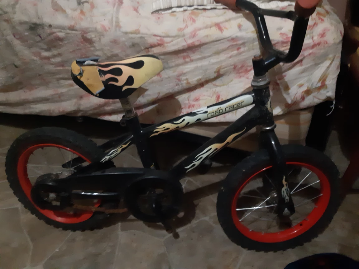 as is kids bike - photo 2