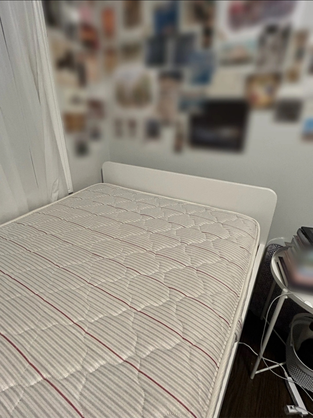 [MOVING SALE] Ikea twin bed frame and mattress - photo 3