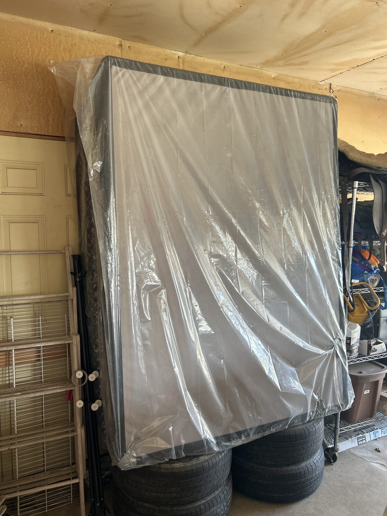 Queen Size Mattress/box spring and bed frame