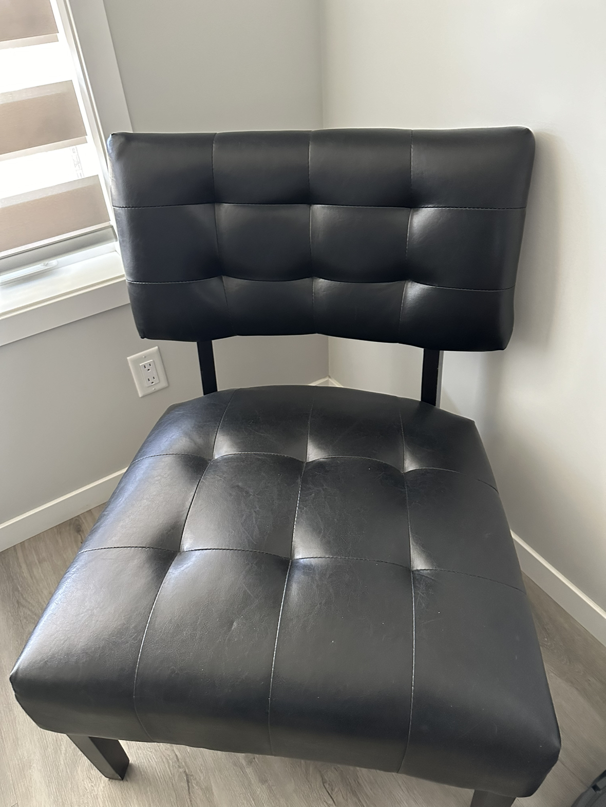 Black Club Chairs - photo 3