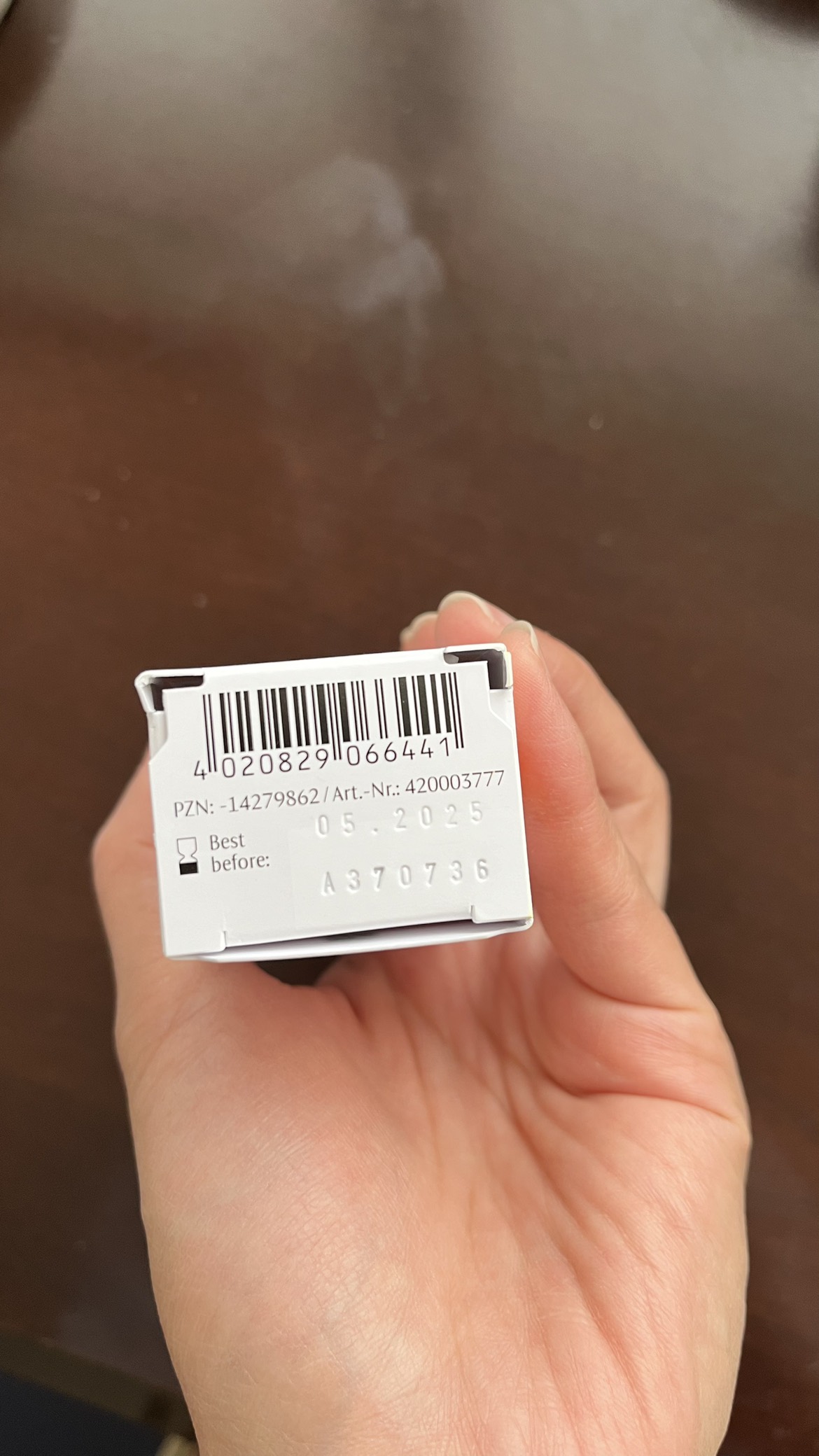 Dr. Hauschka Soothing Cleansing Milk image indicator(3)