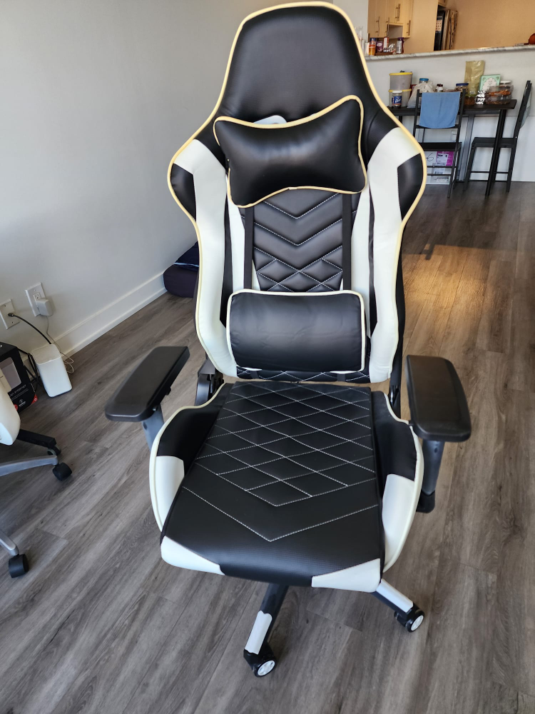 white gaming chair - photo 5