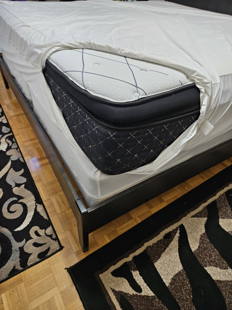 King size bed , like new - photo 2