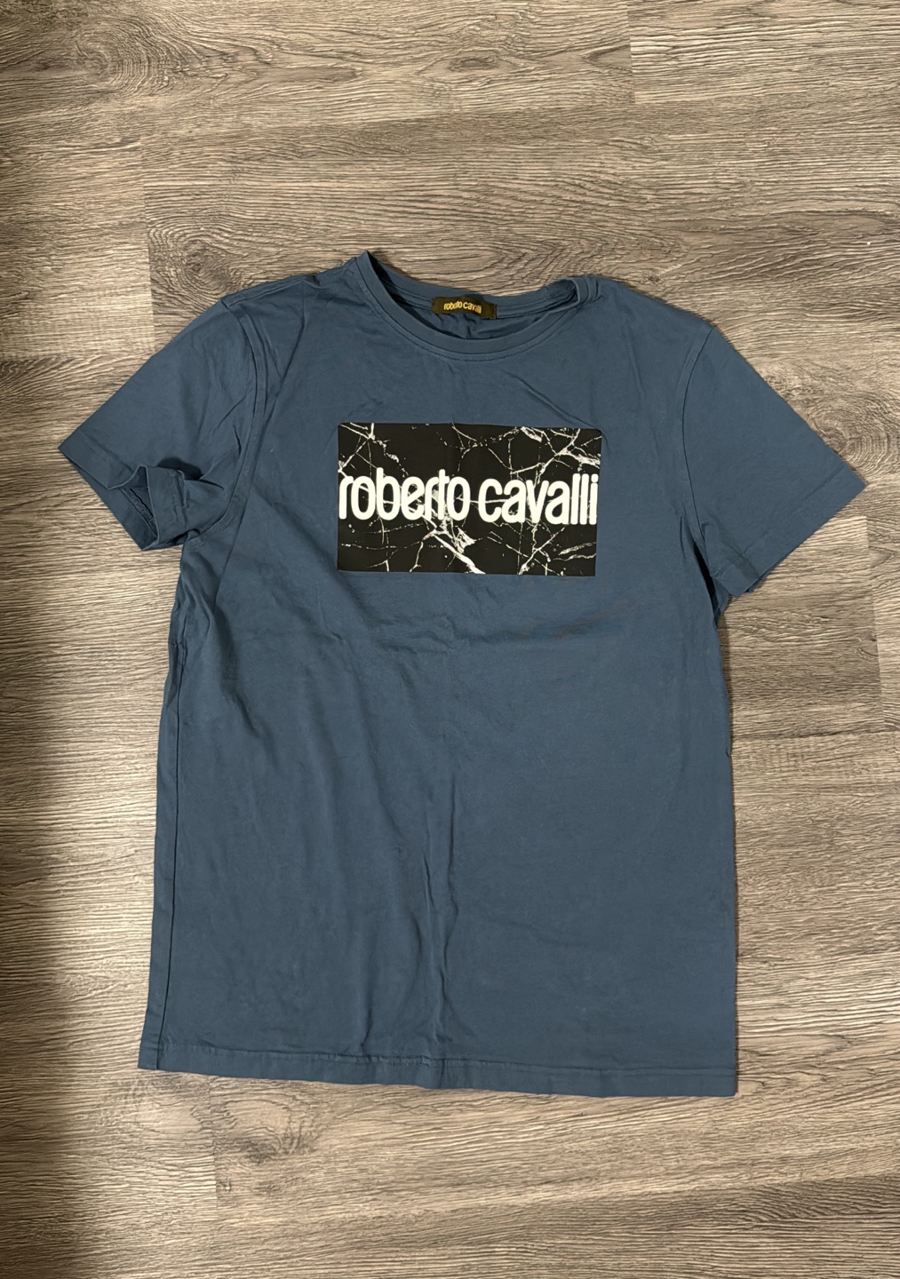 T-shirt thumbnail
