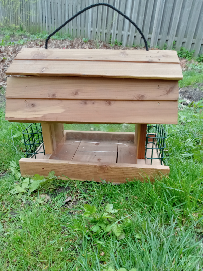 Nice Wood Bird Feeder image indicator(5)