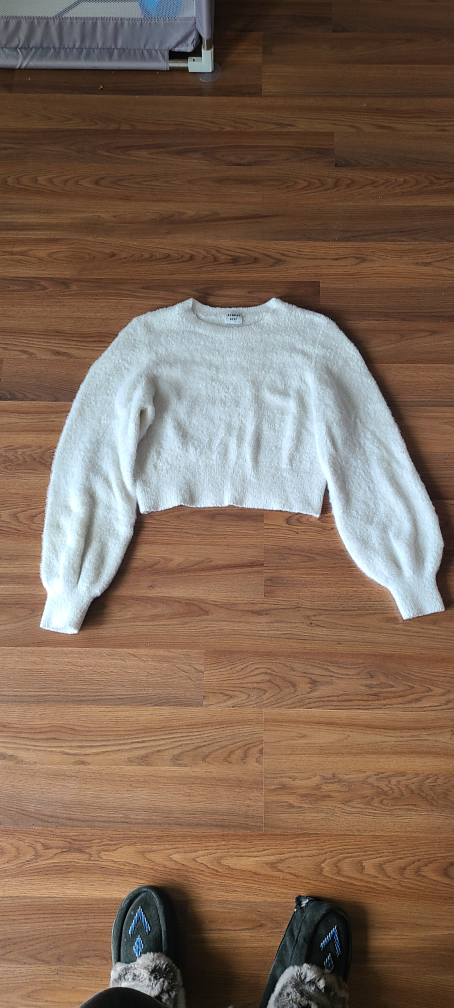 Aritzia Sunday Best kitten sweater sz L - photo 3