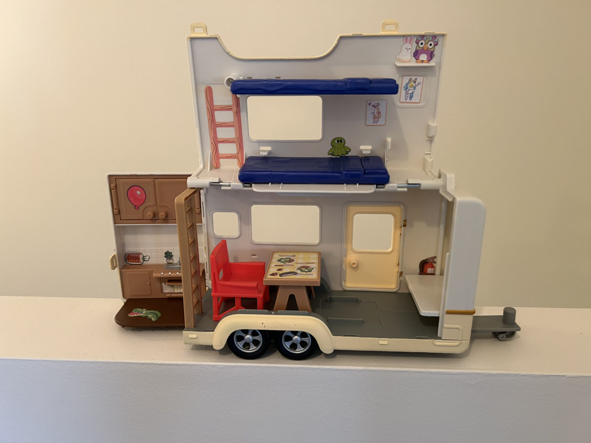 Bluey lot toys - photo 2