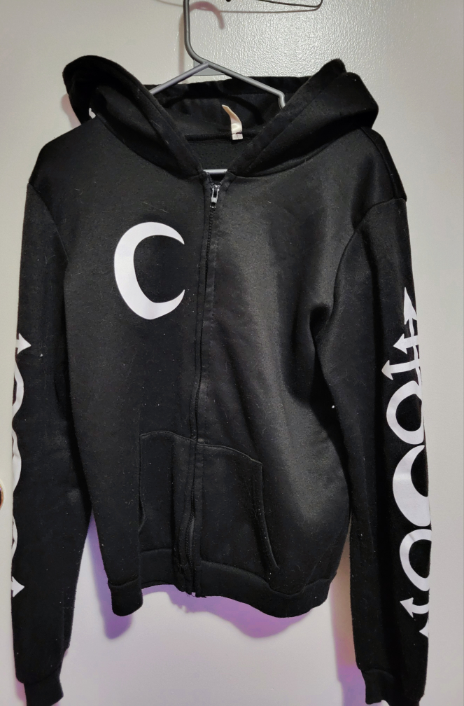 Black hoodie thumbnail