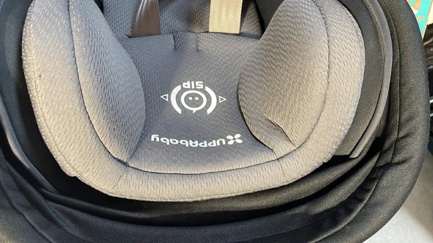 Uppababy Mesa baby car seat with base. - photo 3