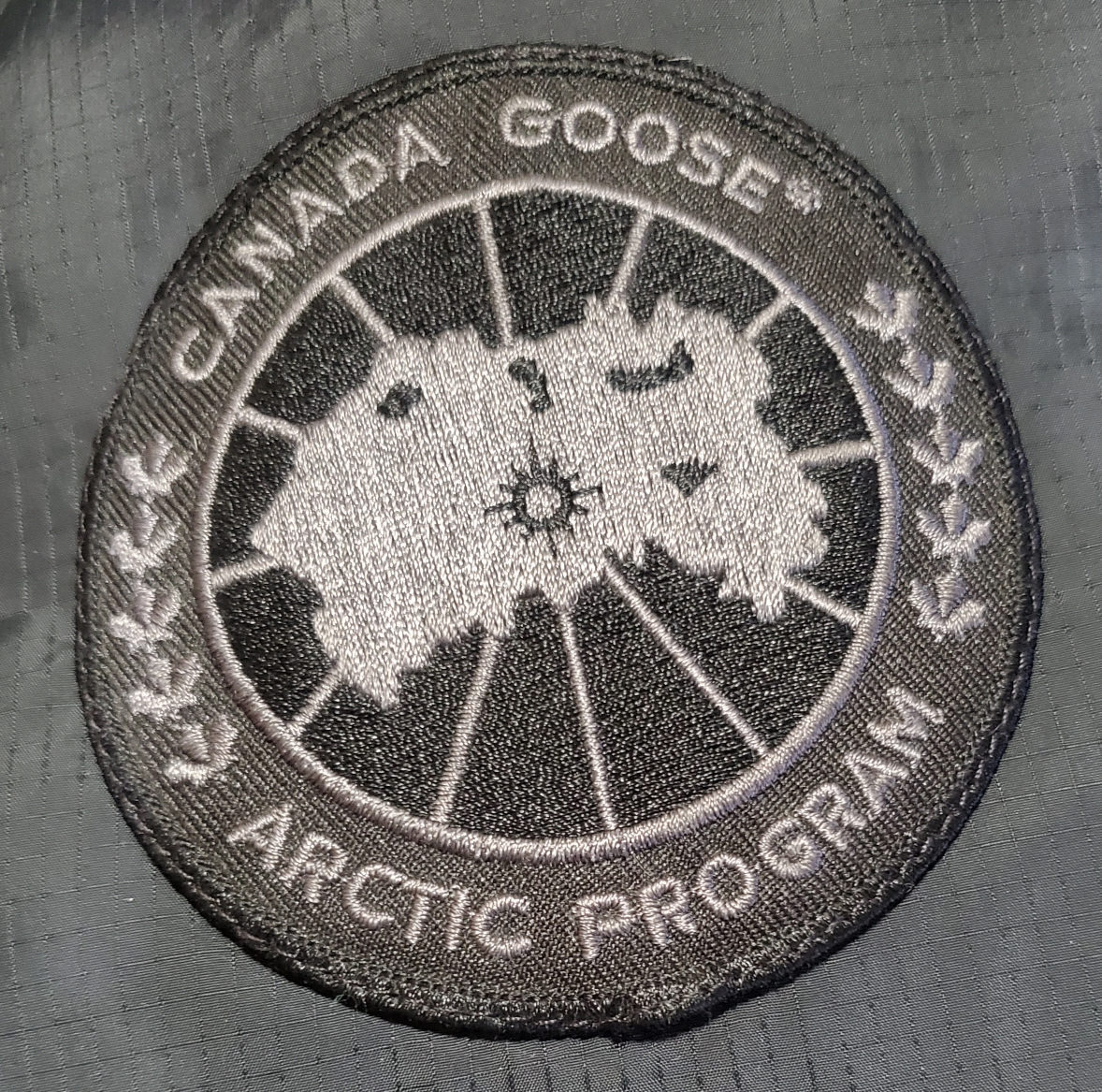 Men's Canada Goose Parka - photo 5
