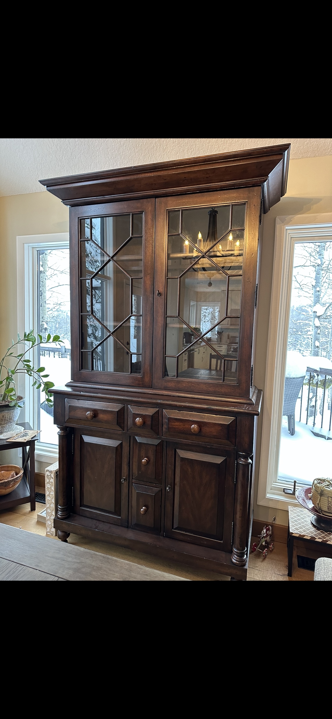 Ralph Lauren solid wooden hutch