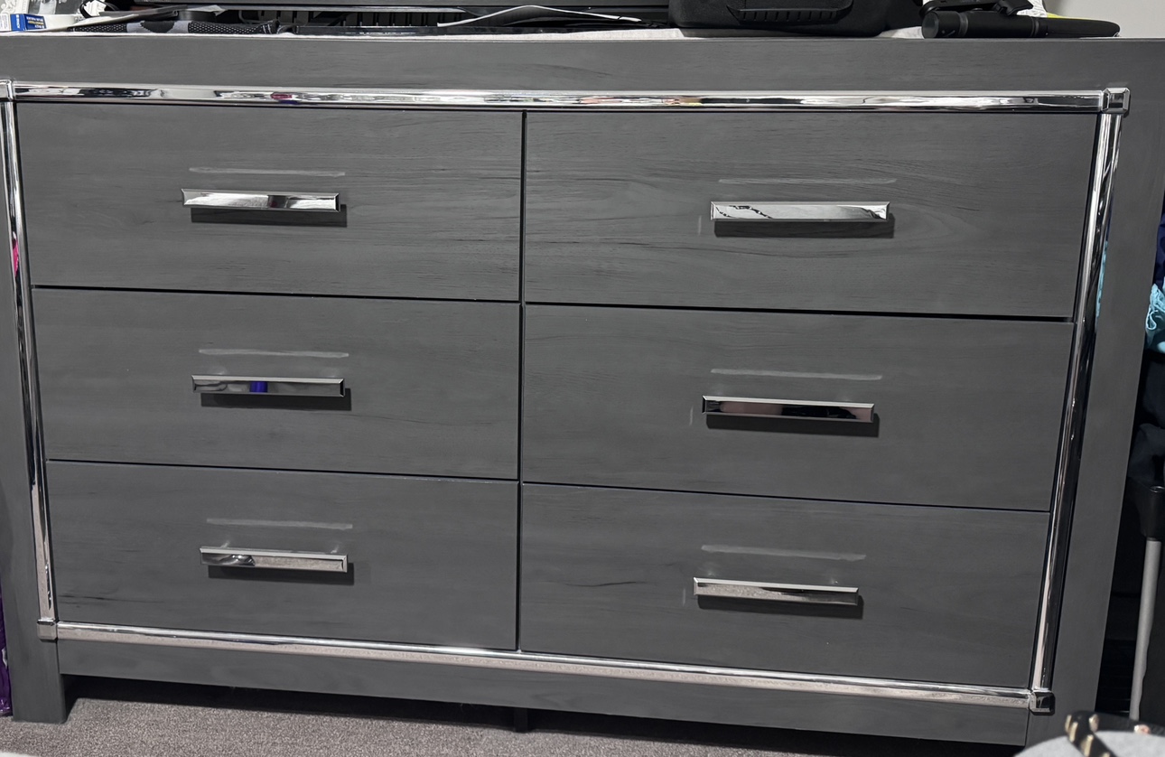 Ashleh furniture 6-drawer dresser “Lodanna” (cost $800) - photo 2