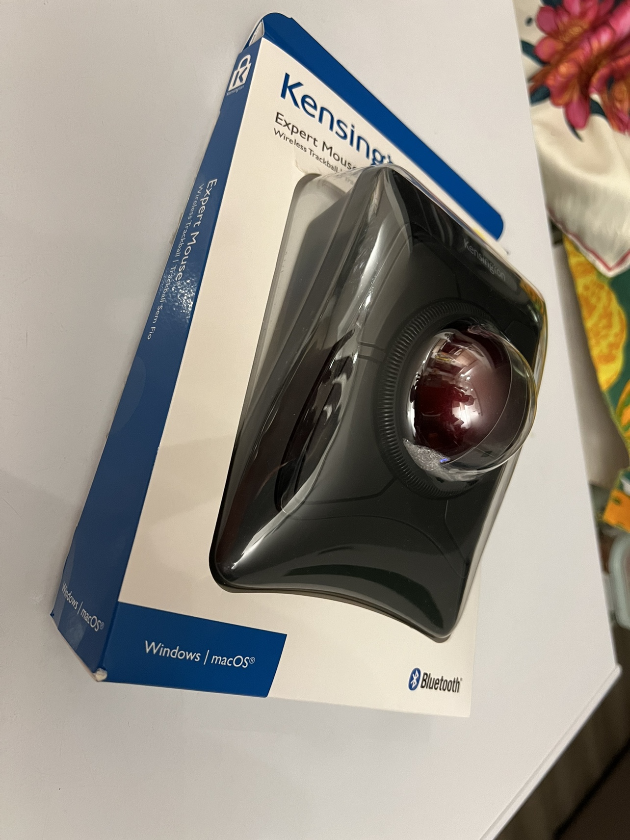 Kensington wireless mouse : ergonomic mouse