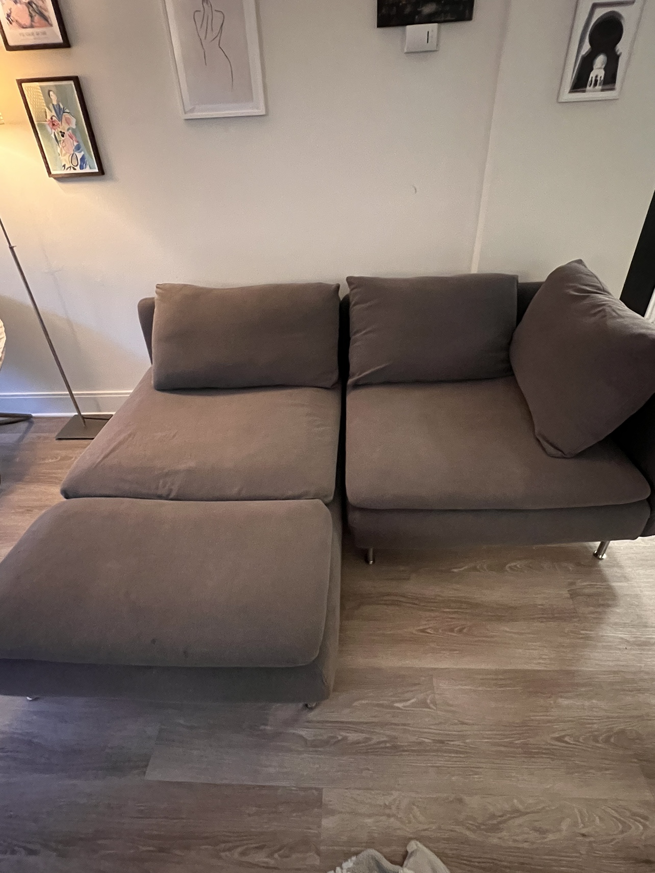 Loveseat with chaise - photo 3