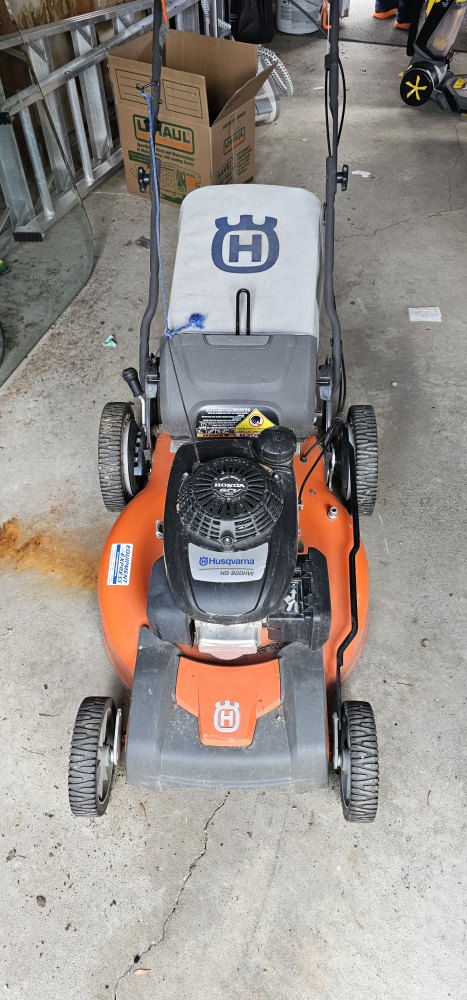 Husqvarna Honda self-propelled lawnmower