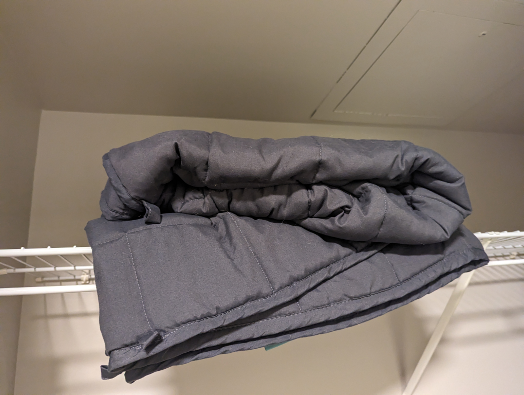Queen size weighted blanket 15lbs thumbnail