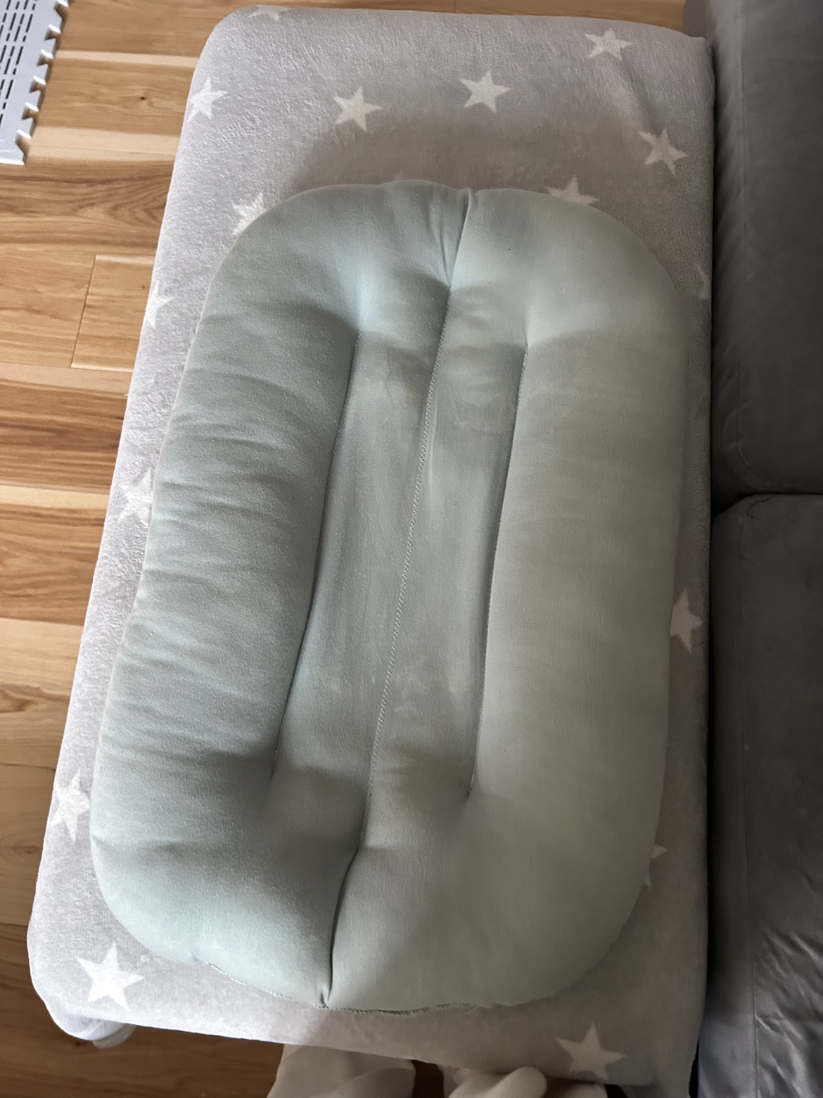 Snuggle Me Baby Lounger